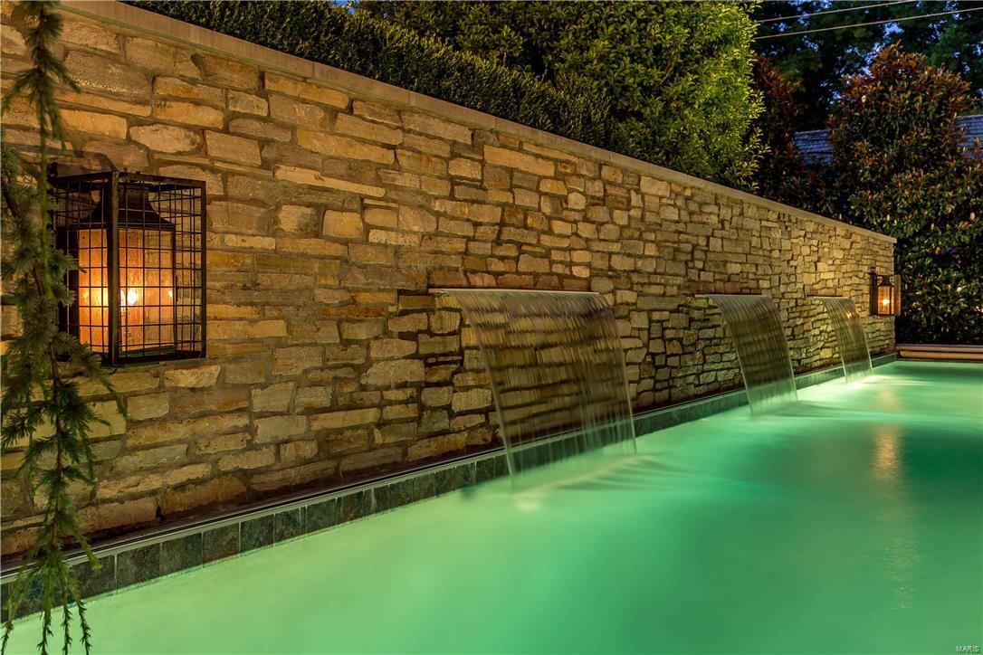 Lynnbrook - Residential