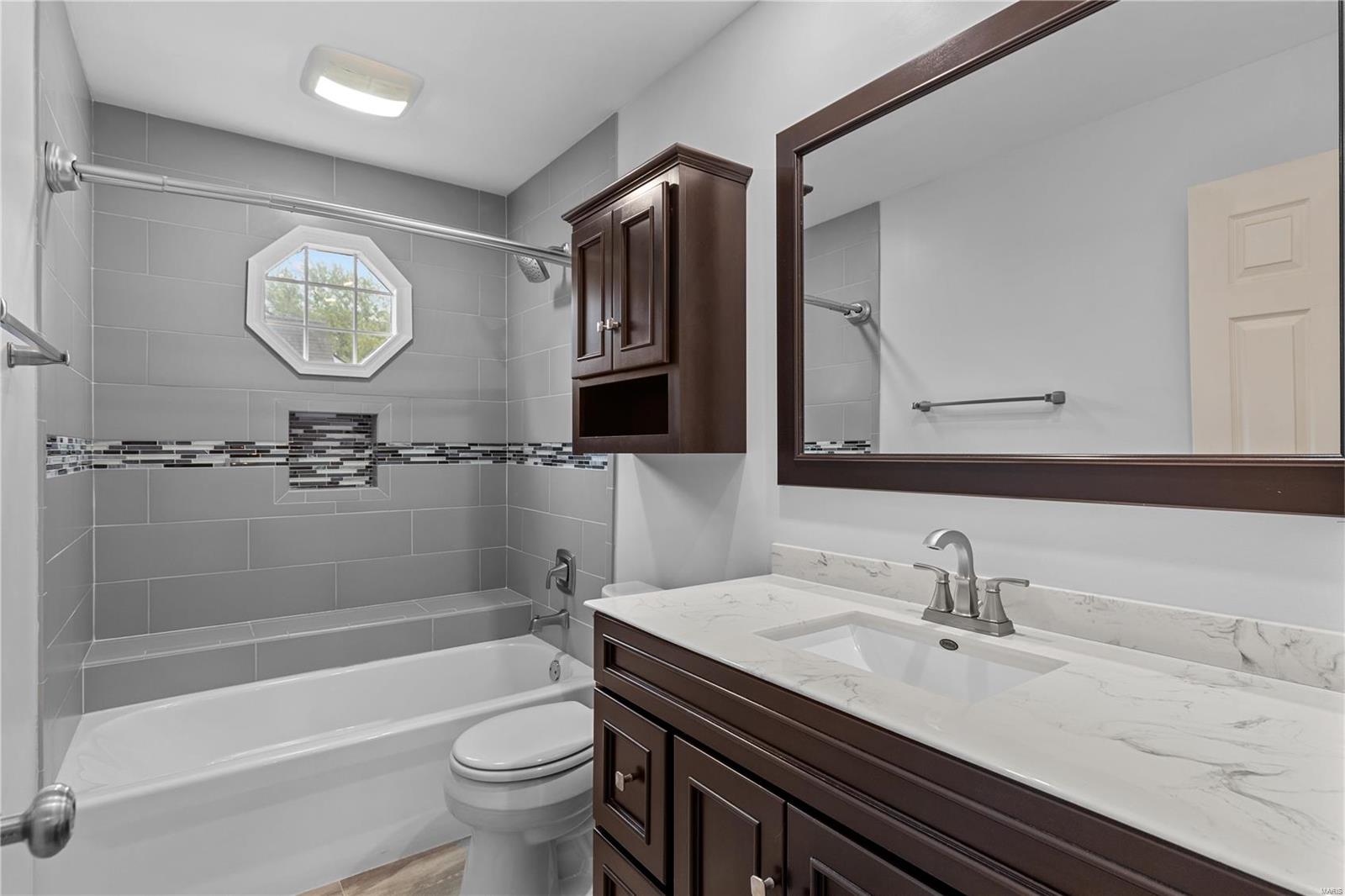 Pointe Clayton 3 - Residential