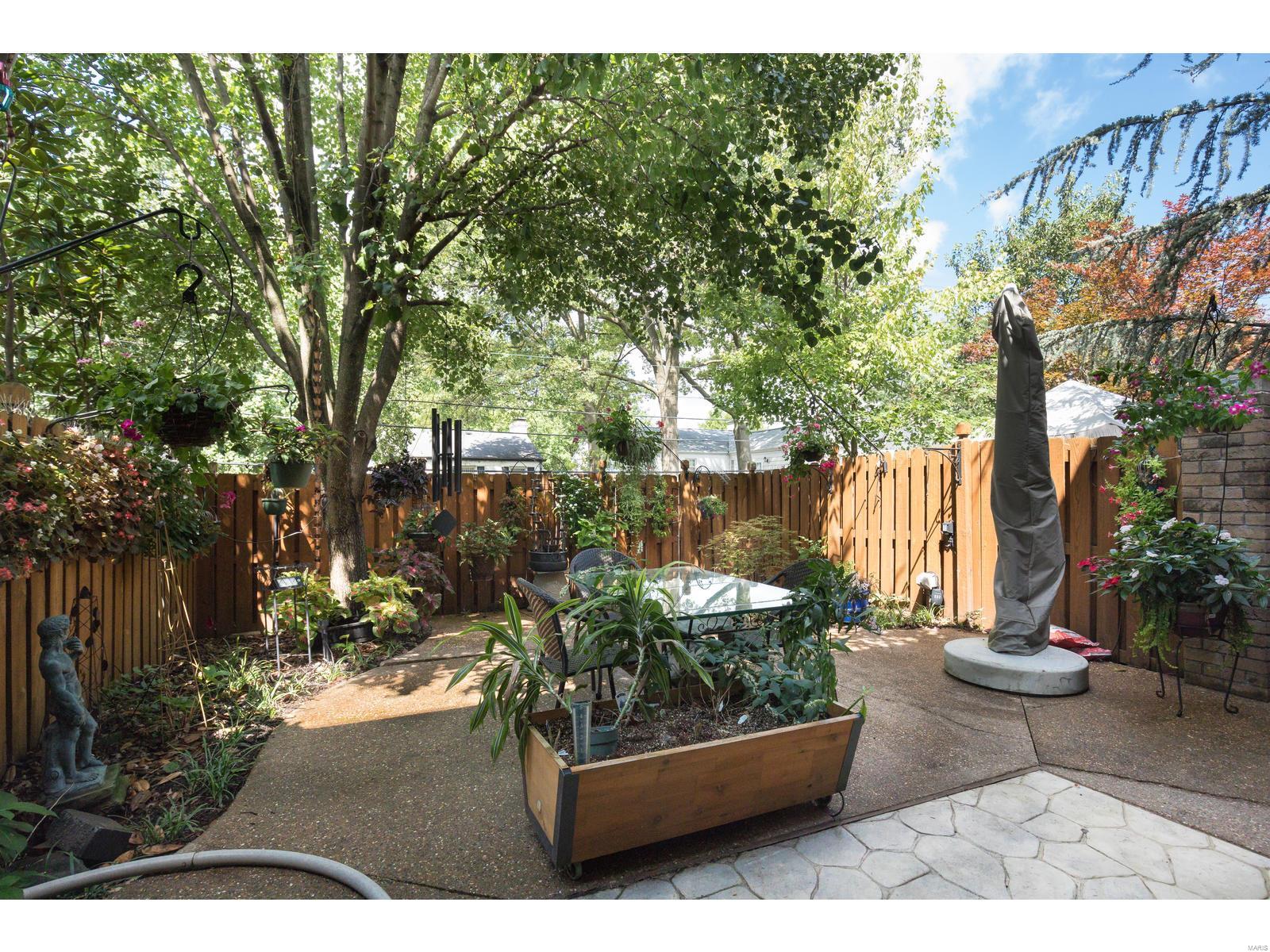 Villas Of Clayton Gardens Condo The - Residential