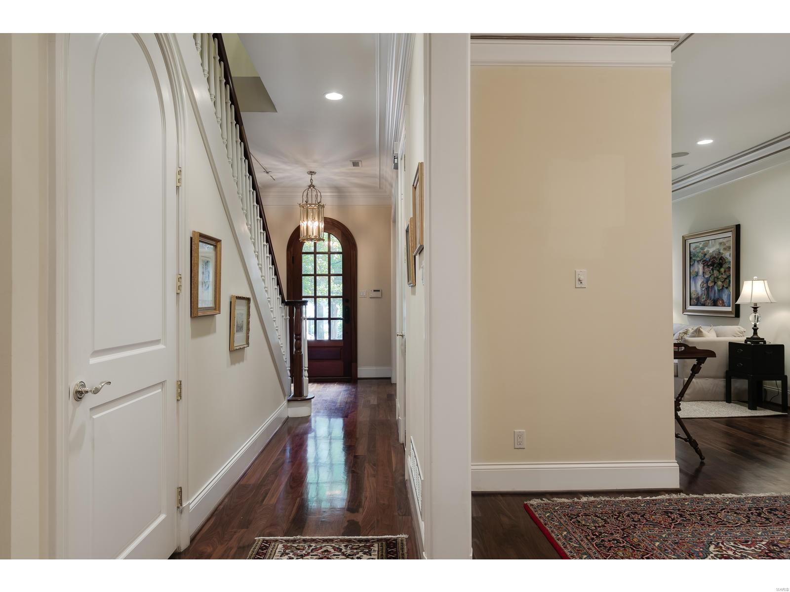 Villas Of Clayton Gardens Condo The - Residential