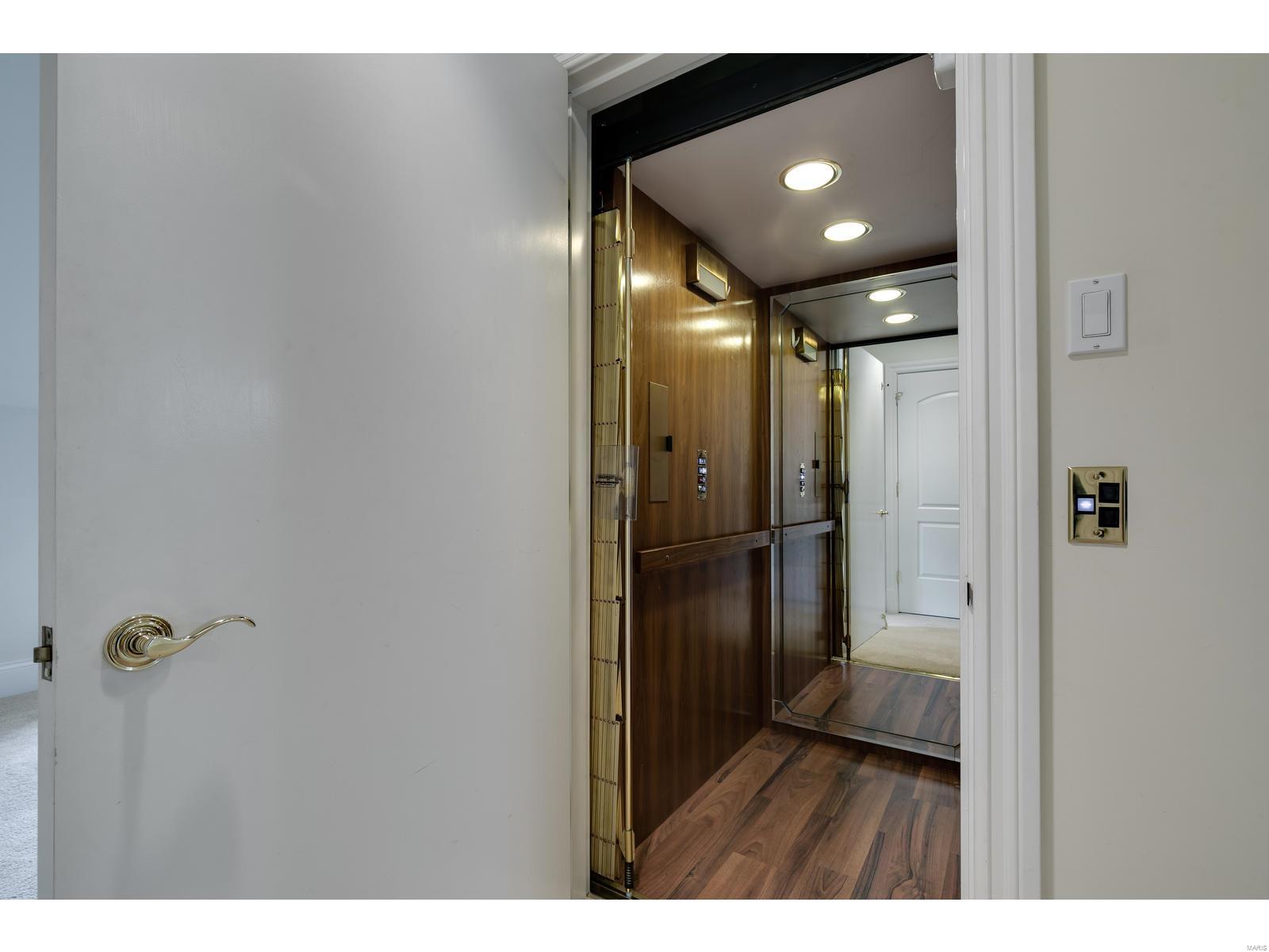 Villas Of Clayton Gardens Condo The - Residential