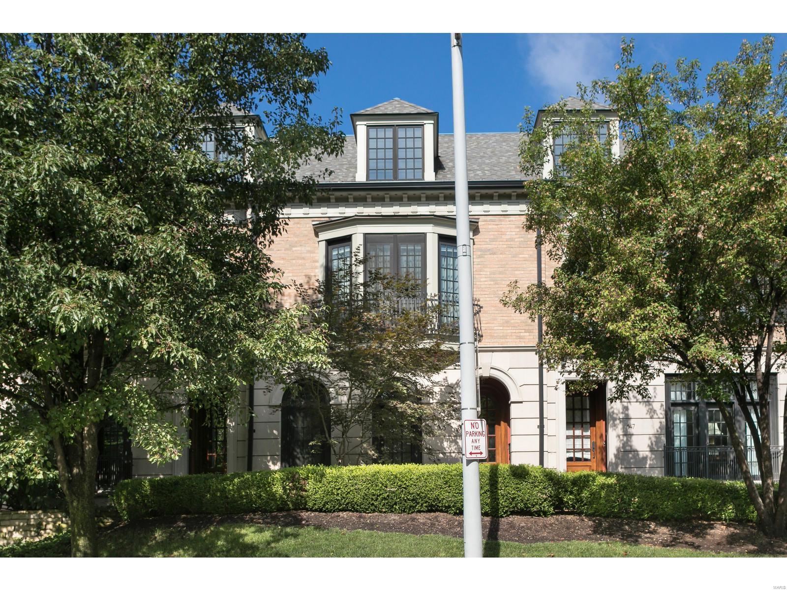 Villas Of Clayton Gardens Condo The - Residential