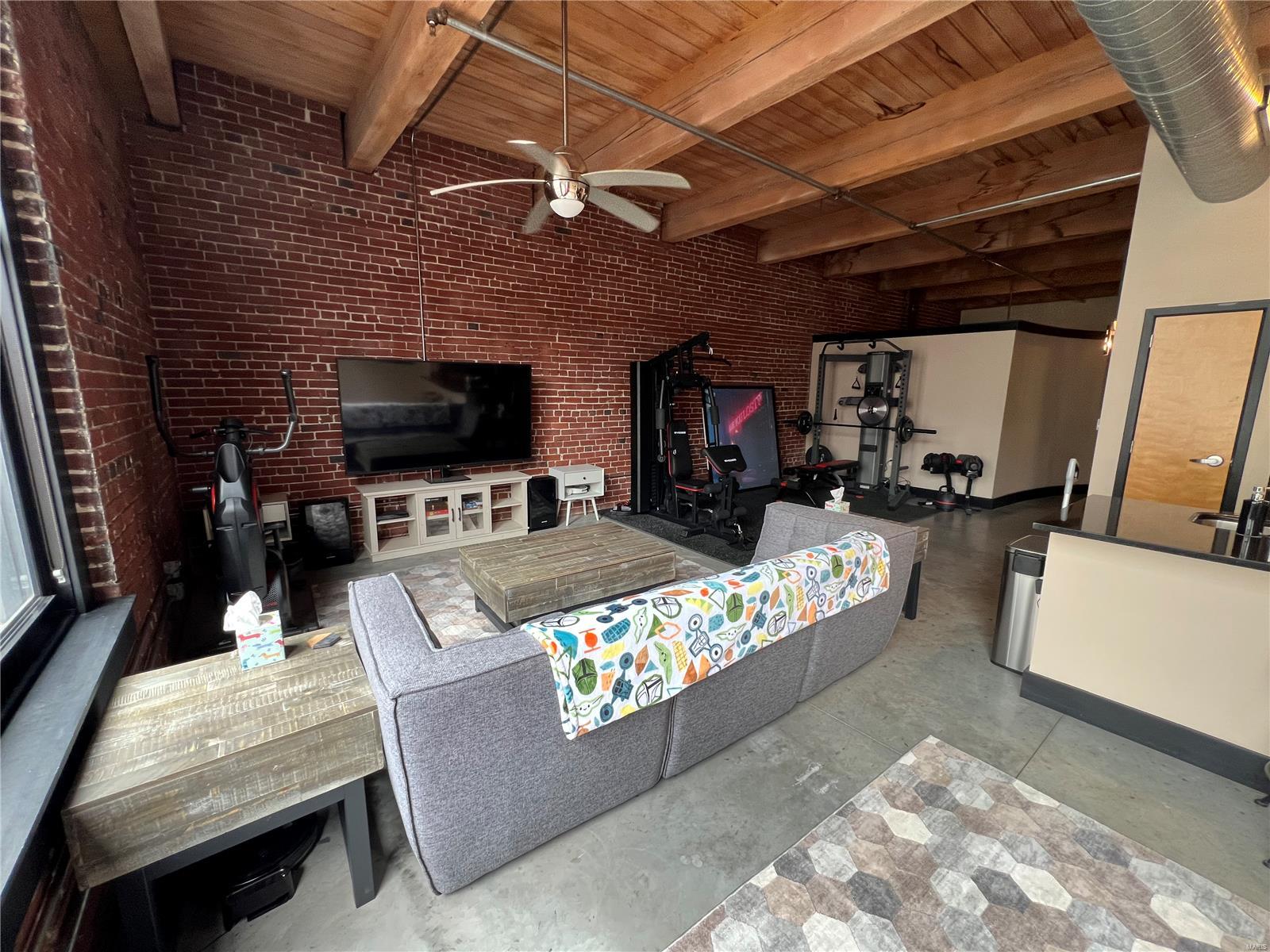 1113 Washington Avenue 510