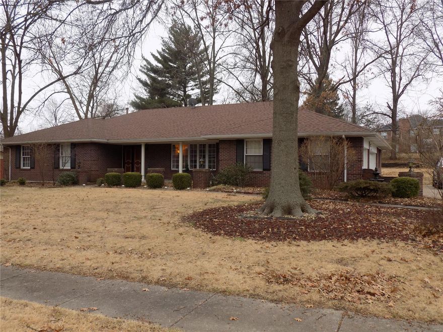 THIS ONE YOU MUST SEE. SPACE, SPACE AND MORE SPACE 2393 SQ FT ON MAIN LEVEL. 3 CAR GARAGE , COVERED PATIO, MEDIA ROOM IN LOWER LEVER, DINNING ROON ,  WOOD BURNING FIREPLACE, WORK SHOP NEXT TO 3 CAR GARGE, WET BAR, 1 YEAR OLD ROOF, Additional Rooms: Mud Room