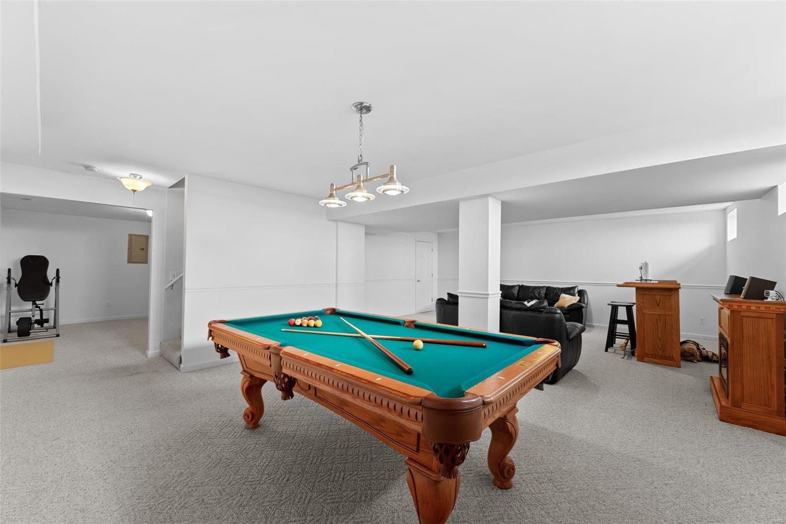 Stable Ridge Estate - Residential