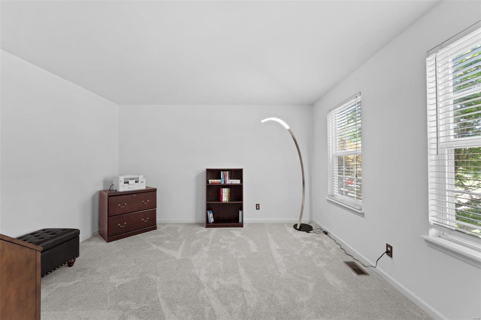 Stable Ridge Estate - Residential