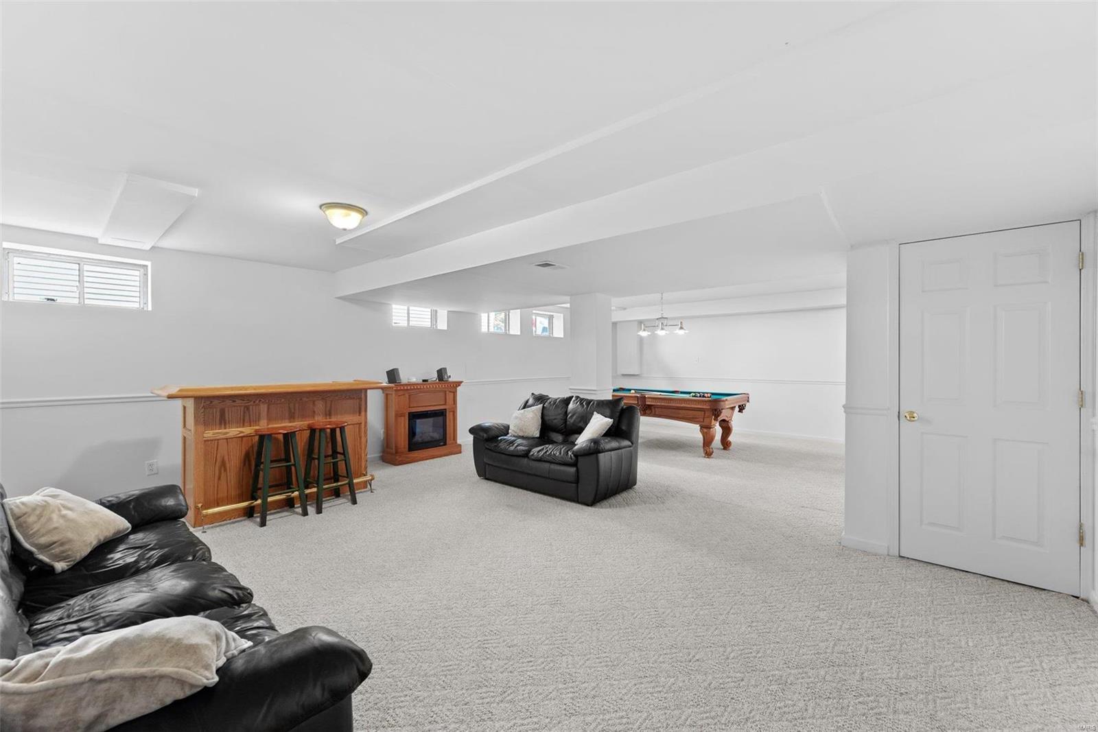 Stable Ridge Estate - Residential