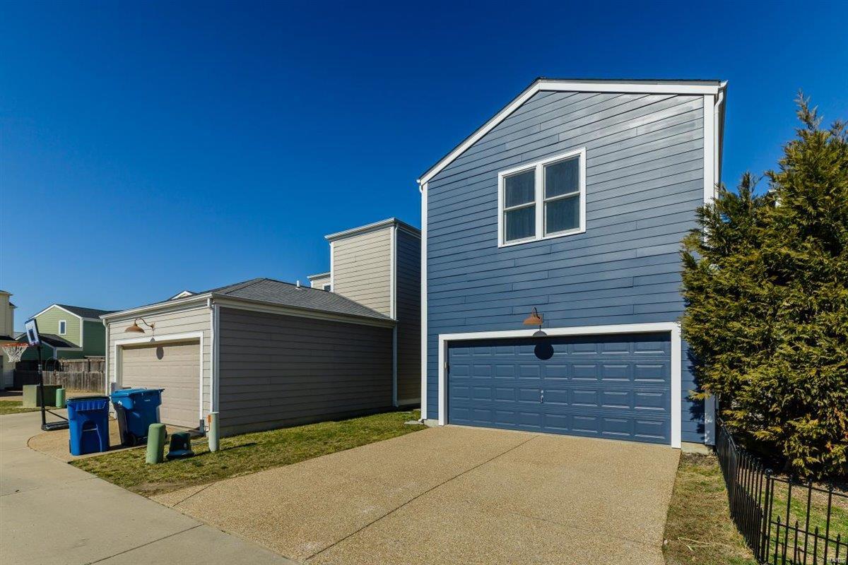 New Town At St Chas #3-B - Residential