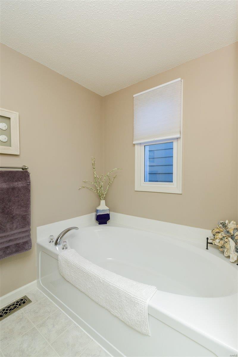 New Town At St Chas #3-B - Residential