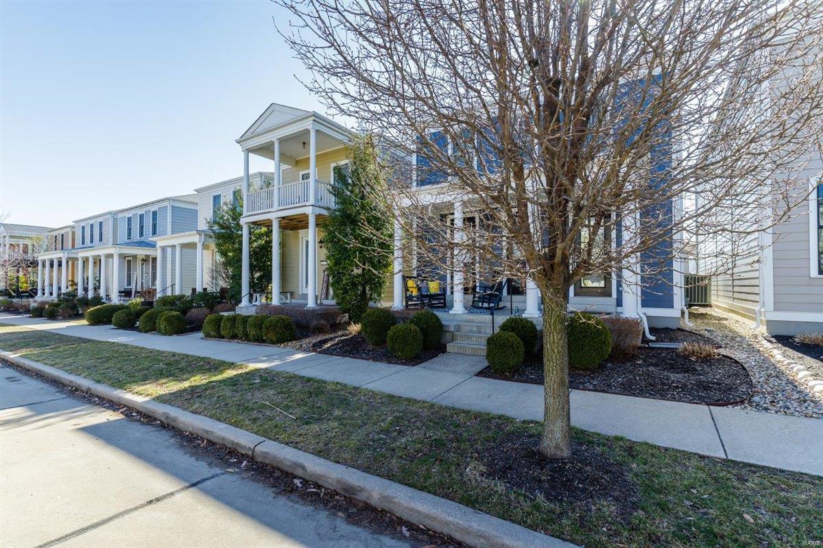 New Town At St Chas #3-B - Residential
