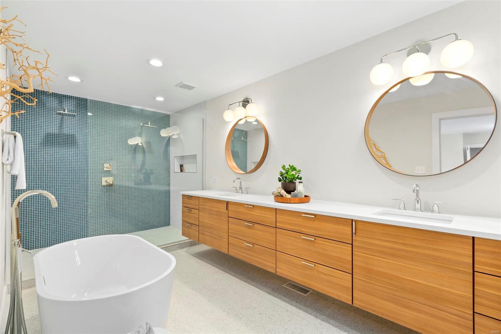 Chateau Ladue West - Residential