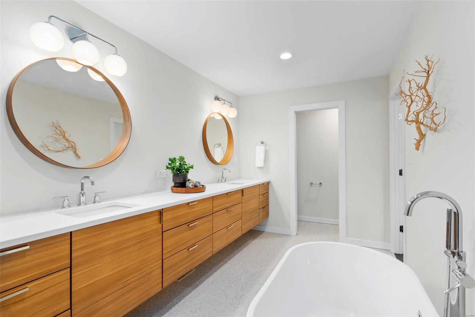 Chateau Ladue West - Residential