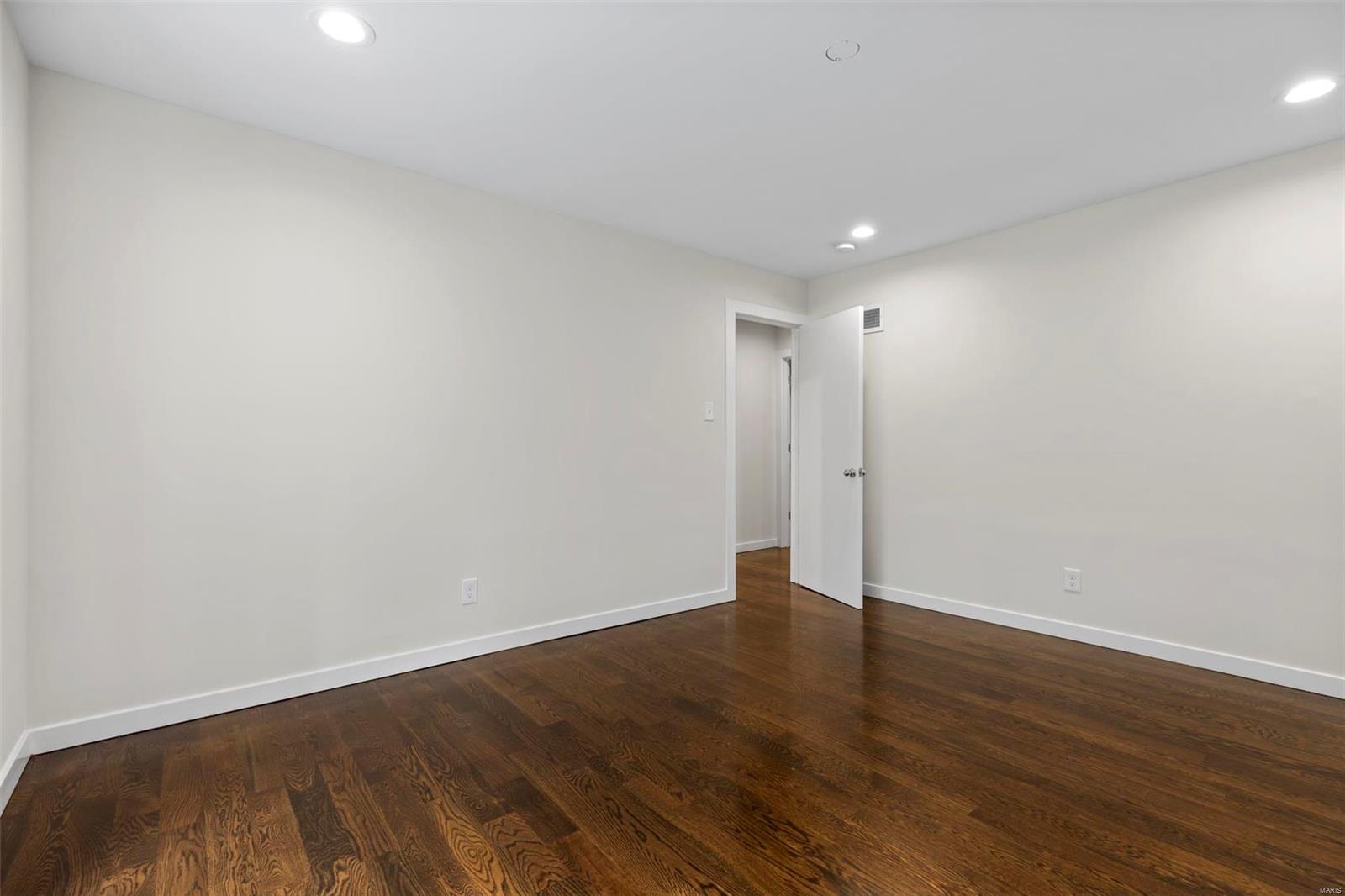 Chateau Ladue West - Residential