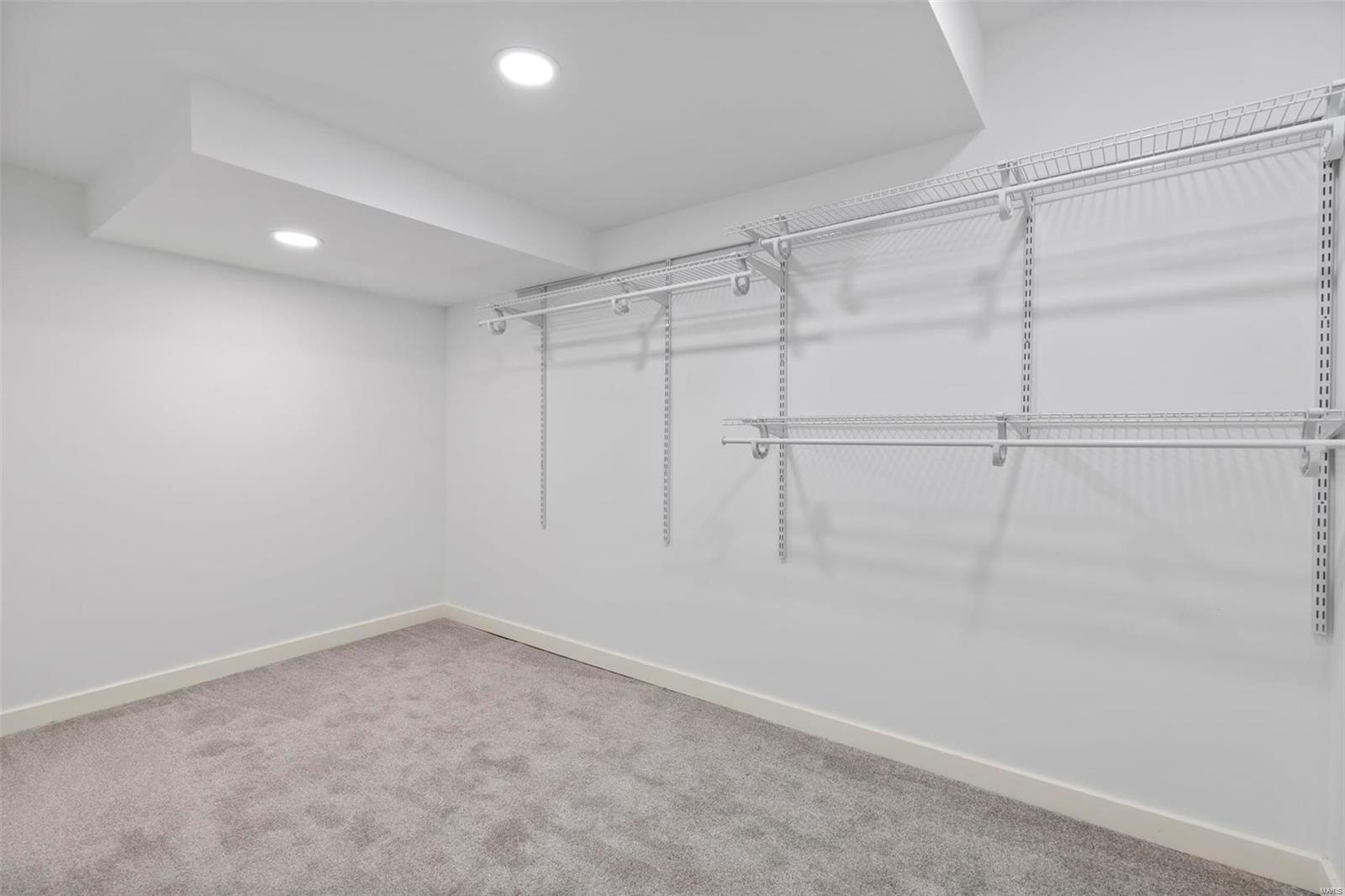 Chateau Ladue West - Residential