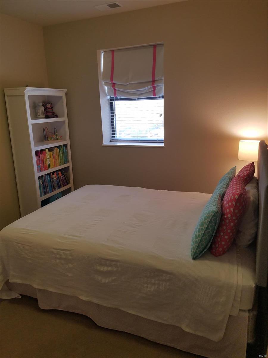 527-533 Clara Condo - Residential