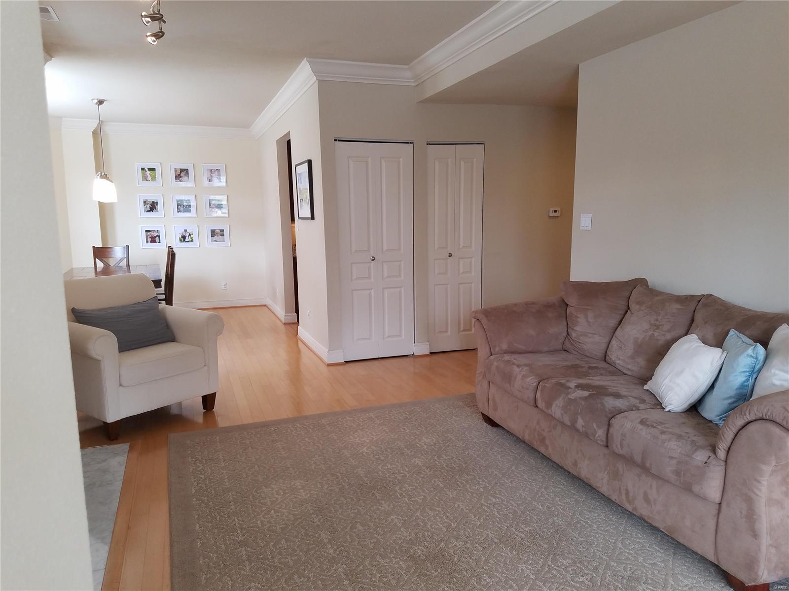 527-533 Clara Condo - Residential