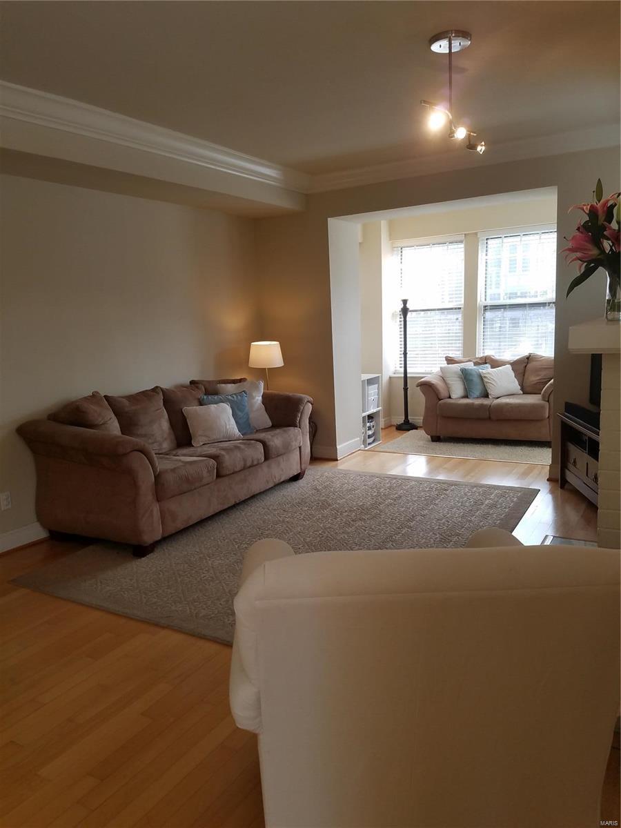 527-533 Clara Condo - Residential