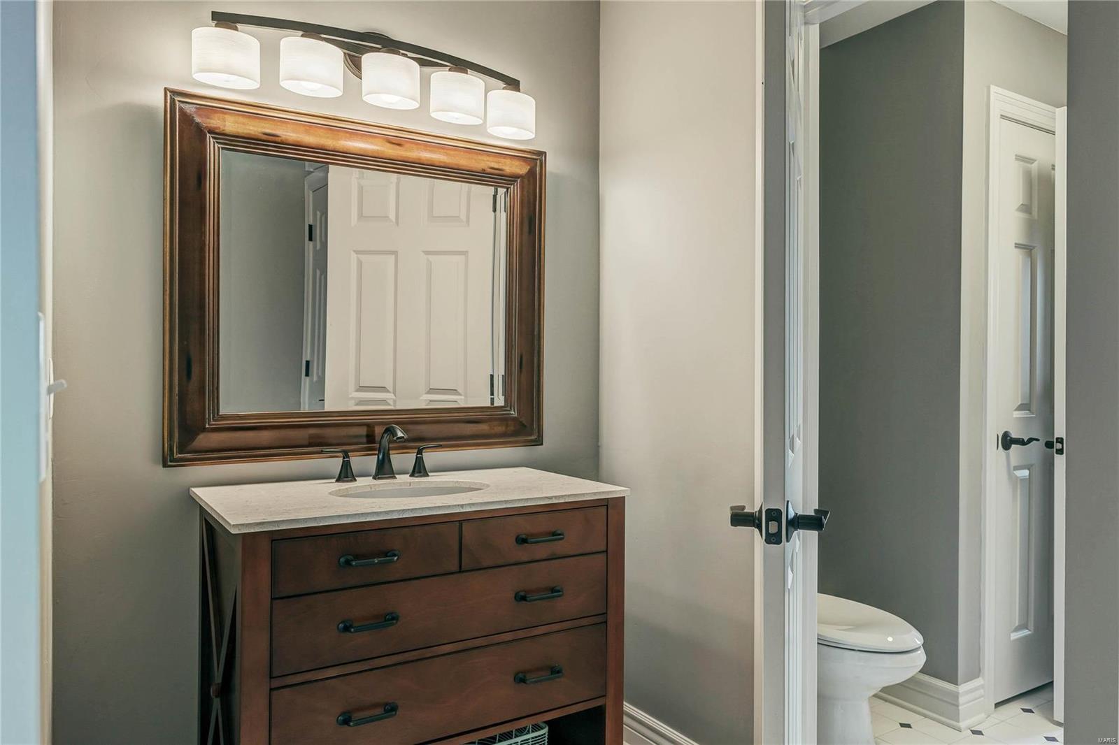 Whitmoor Upper Rdwy & Esmt - Residential