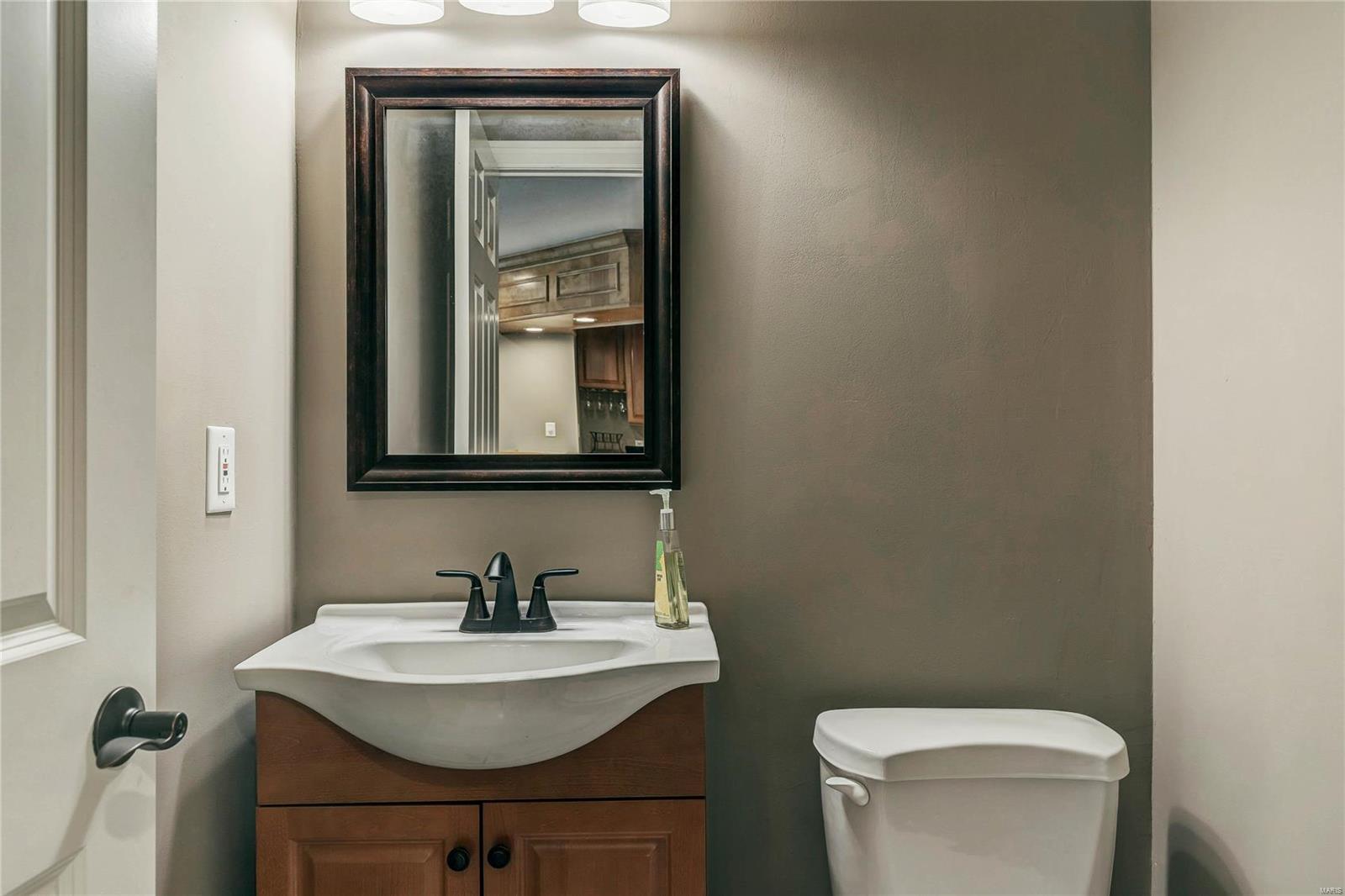 Whitmoor Upper Rdwy & Esmt - Residential