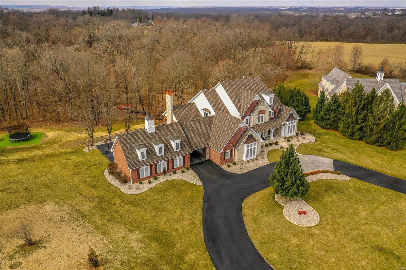 Whitmoor Upper Rdwy & Esmt - Residential