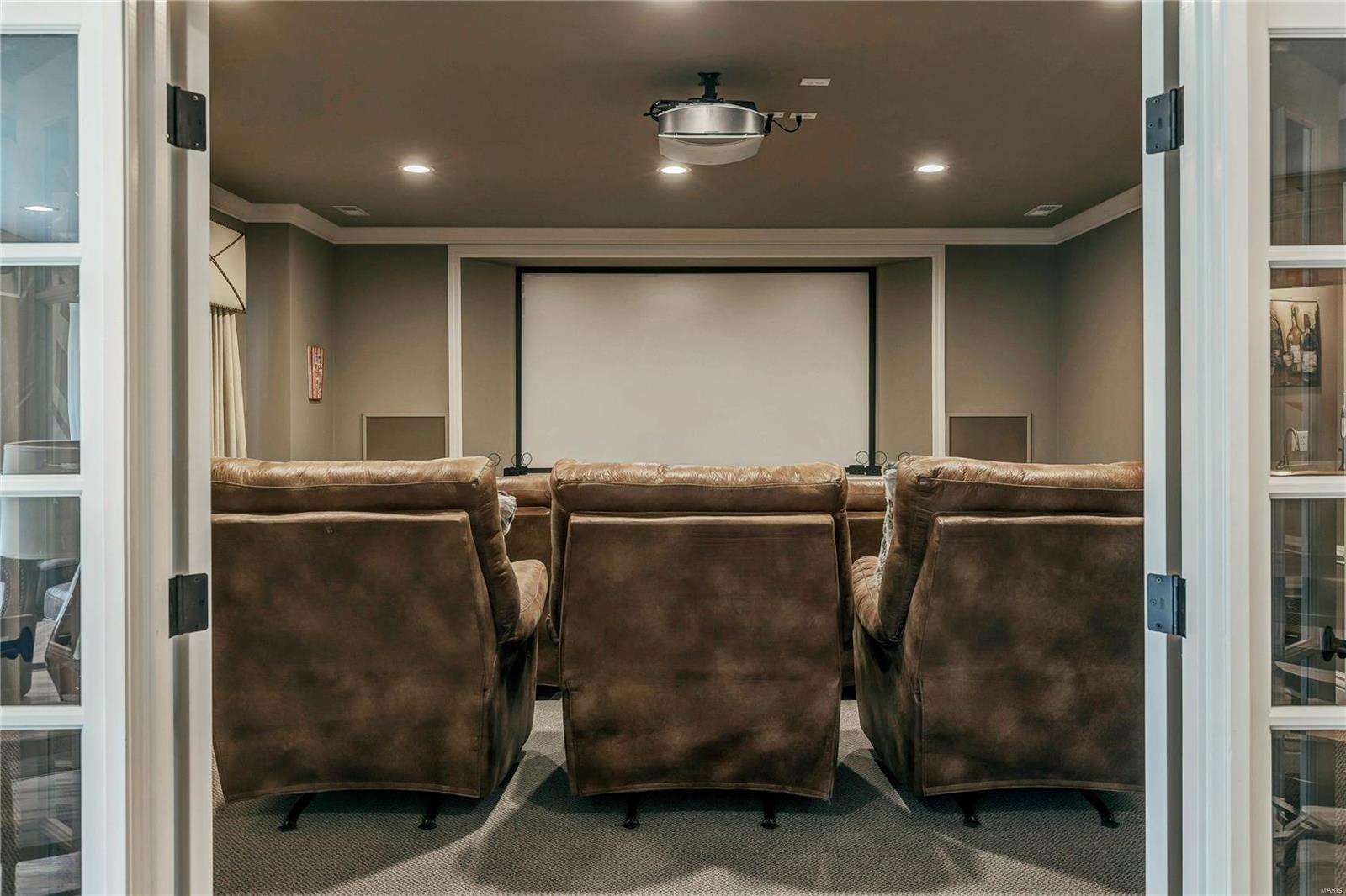 Whitmoor Upper Rdwy & Esmt - Residential