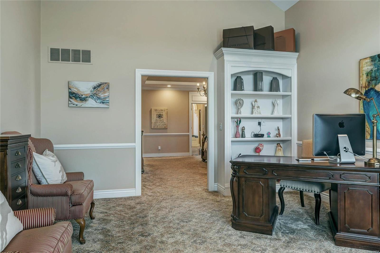 Whitmoor Upper Rdwy & Esmt - Residential