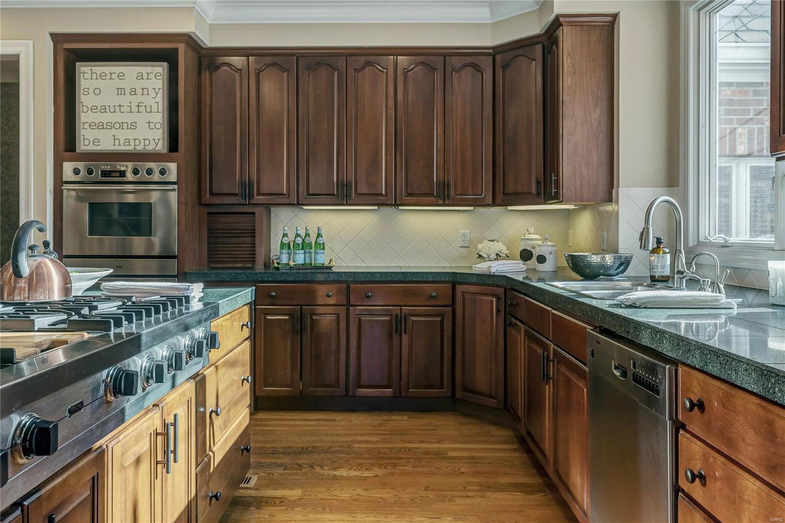 Whitmoor Upper Rdwy & Esmt - Residential