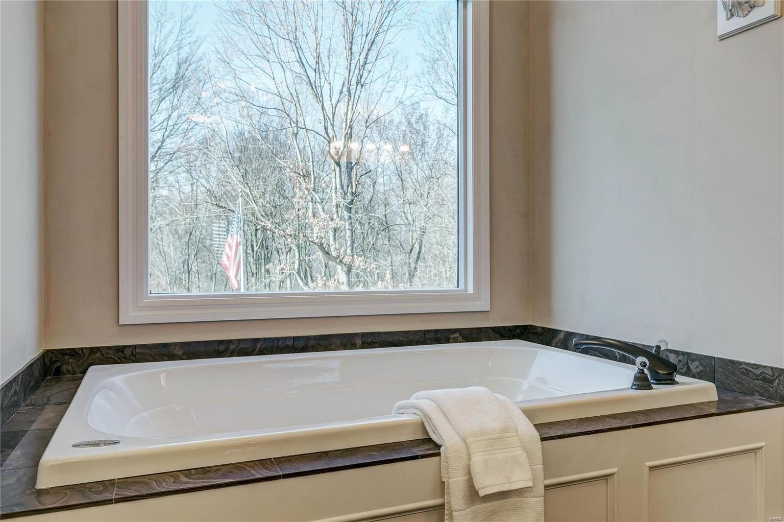 Whitmoor Upper Rdwy & Esmt - Residential