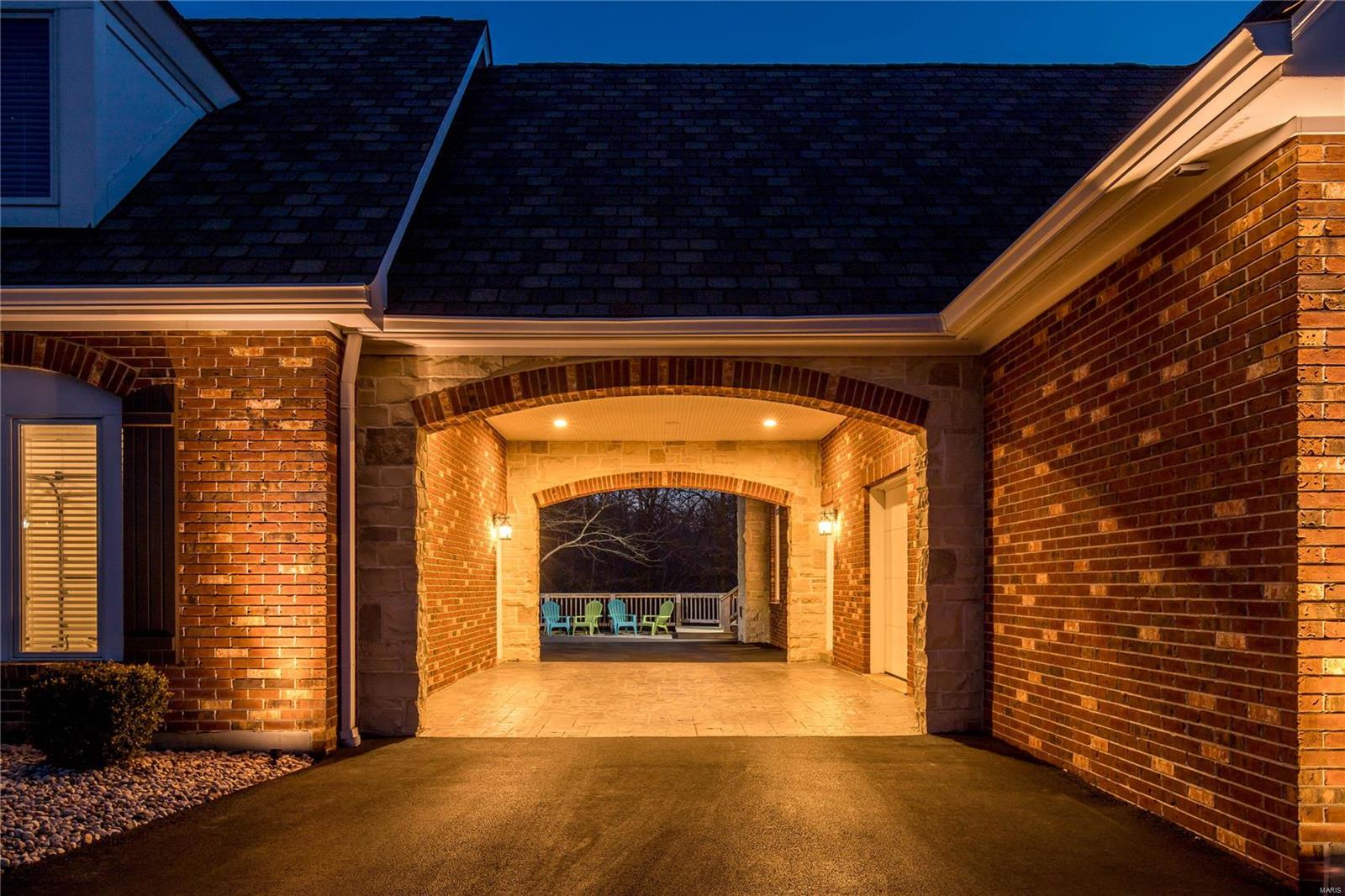 Whitmoor Upper Rdwy & Esmt - Residential