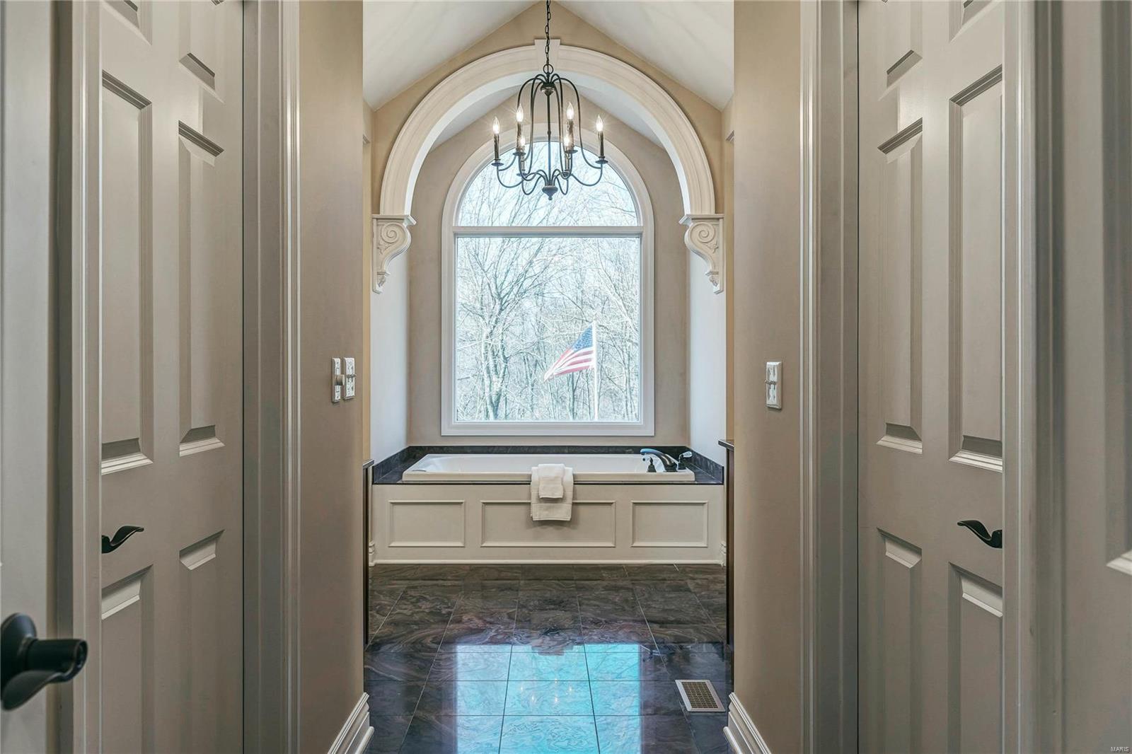 Whitmoor Upper Rdwy & Esmt - Residential