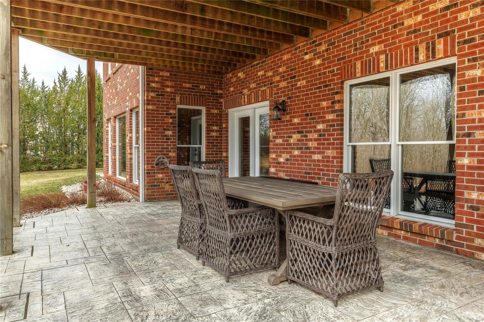 Whitmoor Upper Rdwy & Esmt - Residential