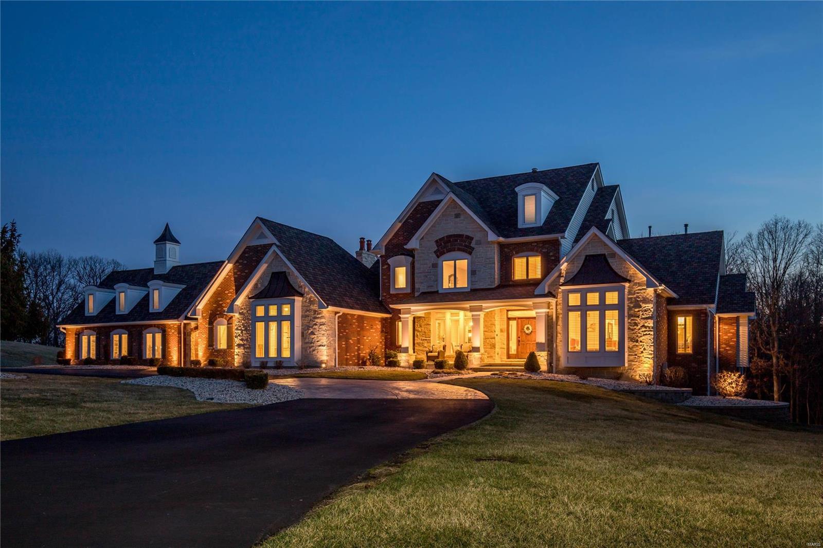 Whitmoor Upper Rdwy & Esmt - Residential