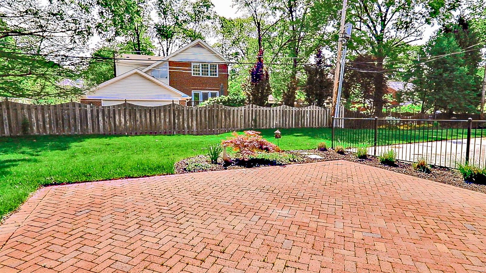 Davis Place - Residential