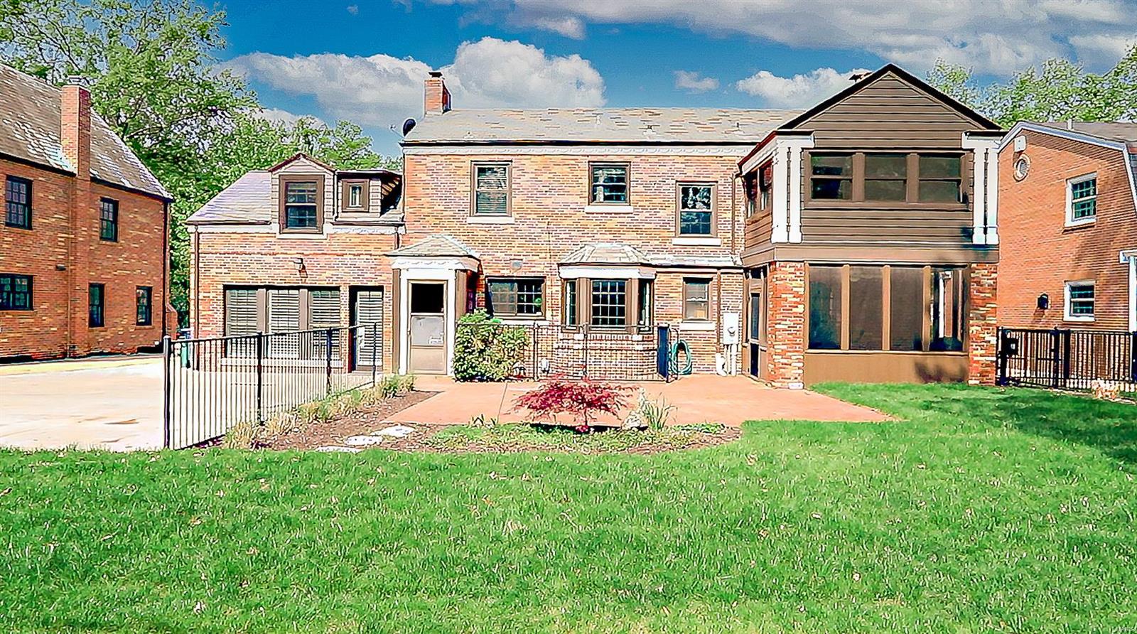 Davis Place - Residential