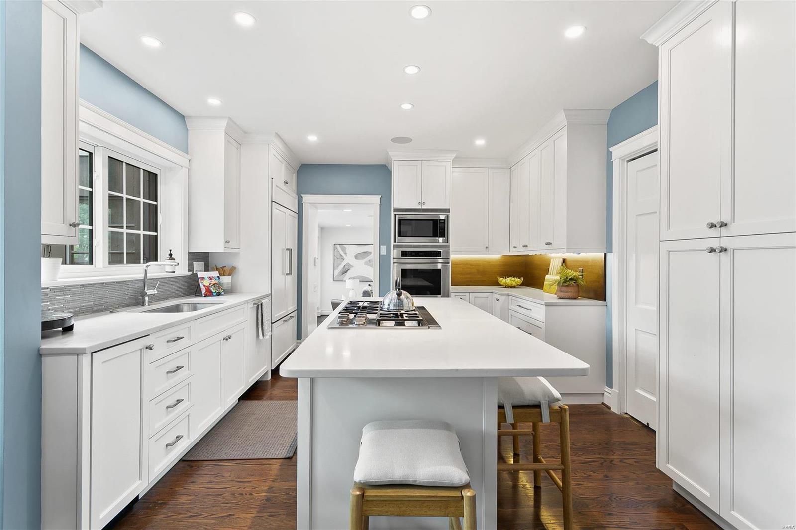 Davis Place - Residential