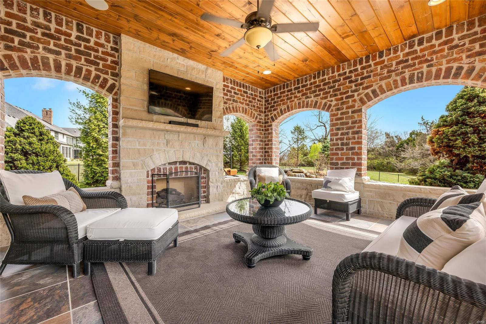 Lafayette Crossing - Residential