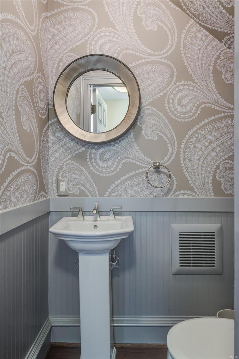 Country Club Place - Residential