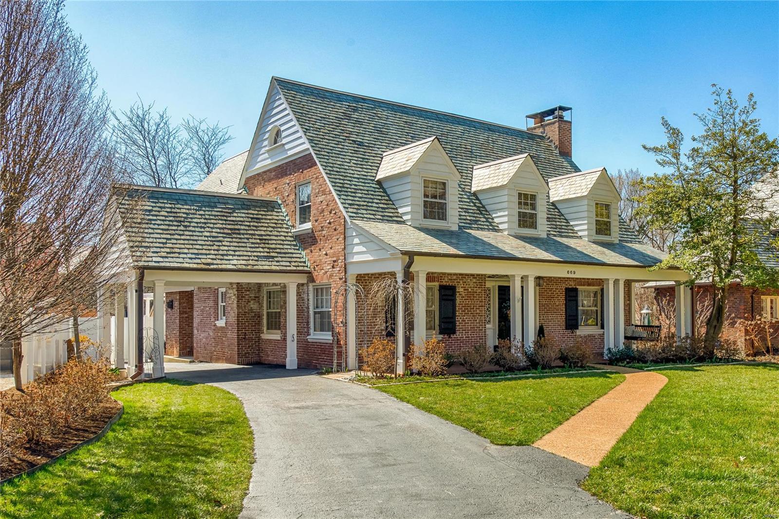 Country Club Place - Residential