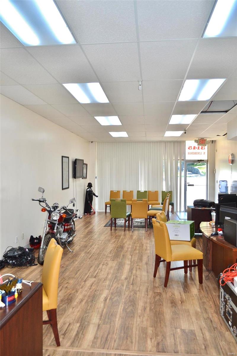 Bounded S By S Line Sur - Commercial Sale