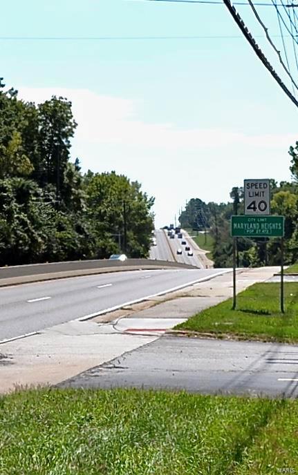 Bounded S By S Line Sur - Commercial Sale