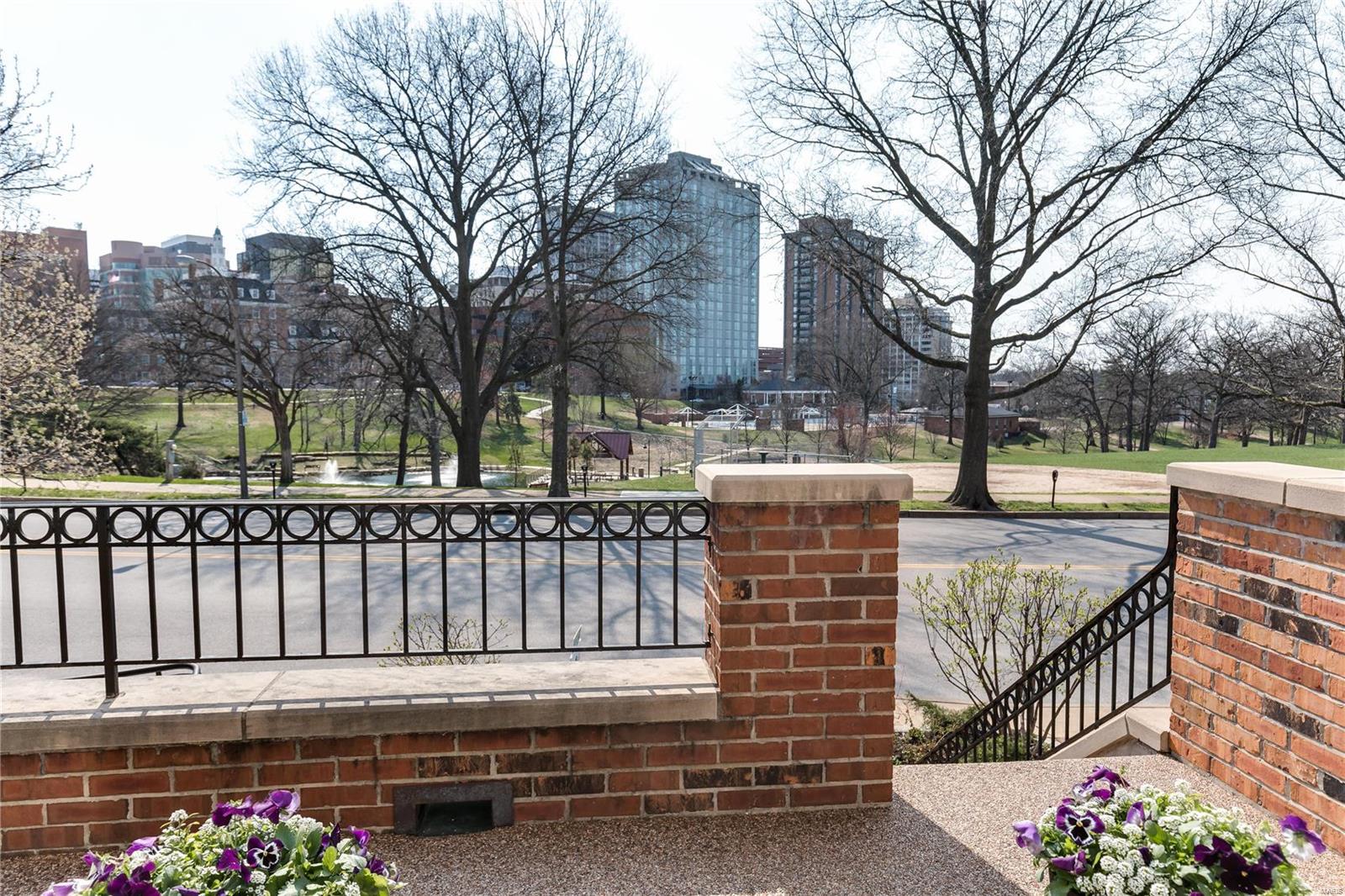 Parkside Twnhs - Residential