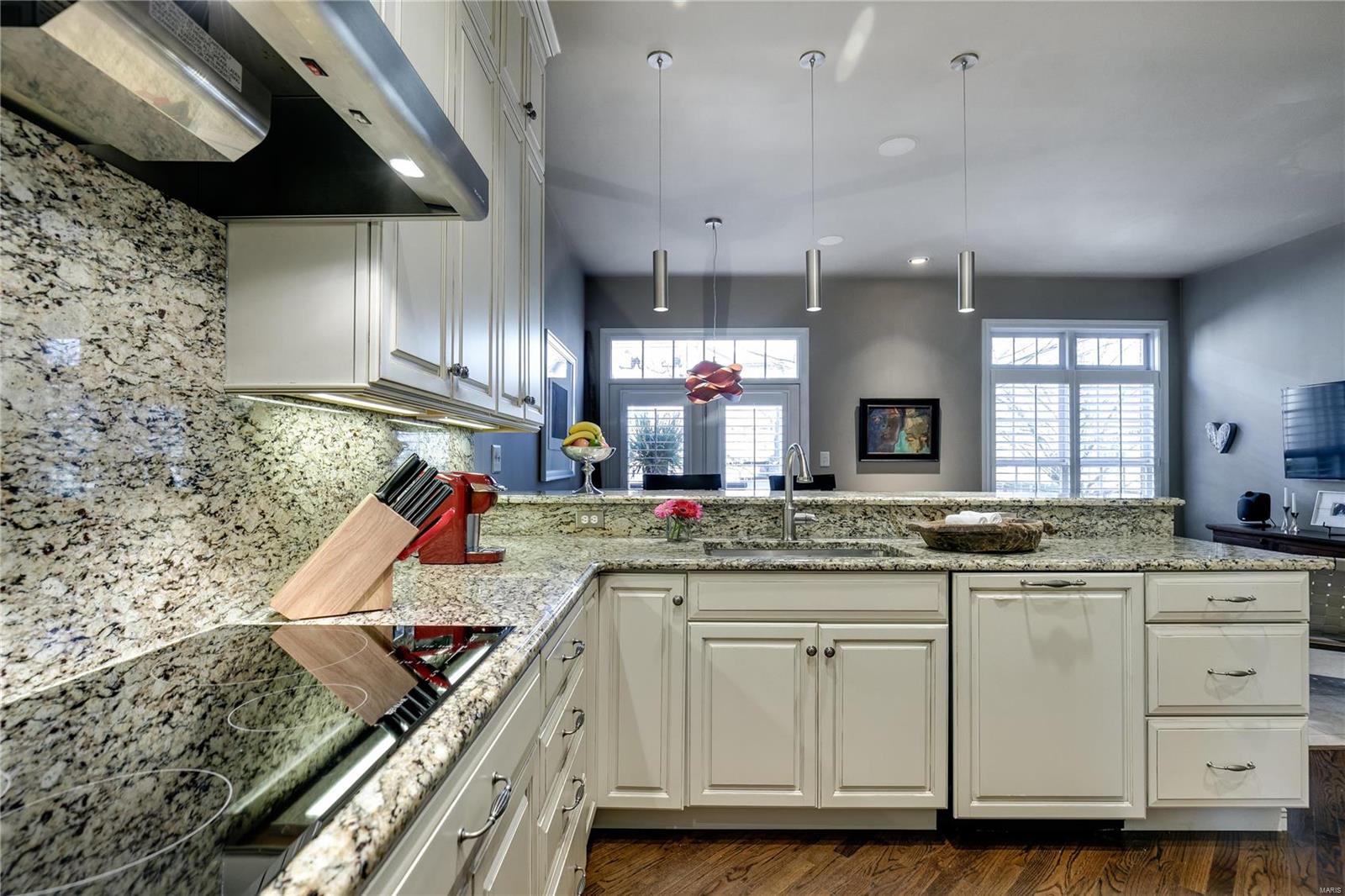 Parkside Twnhs - Residential