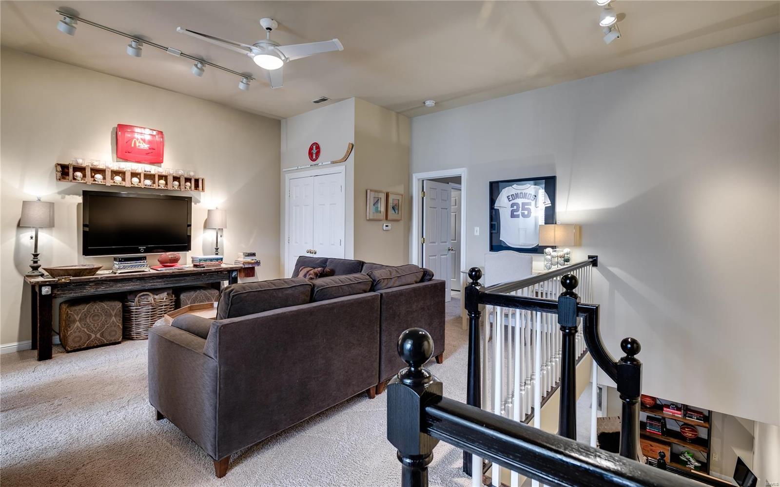 Parkside Twnhs - Residential