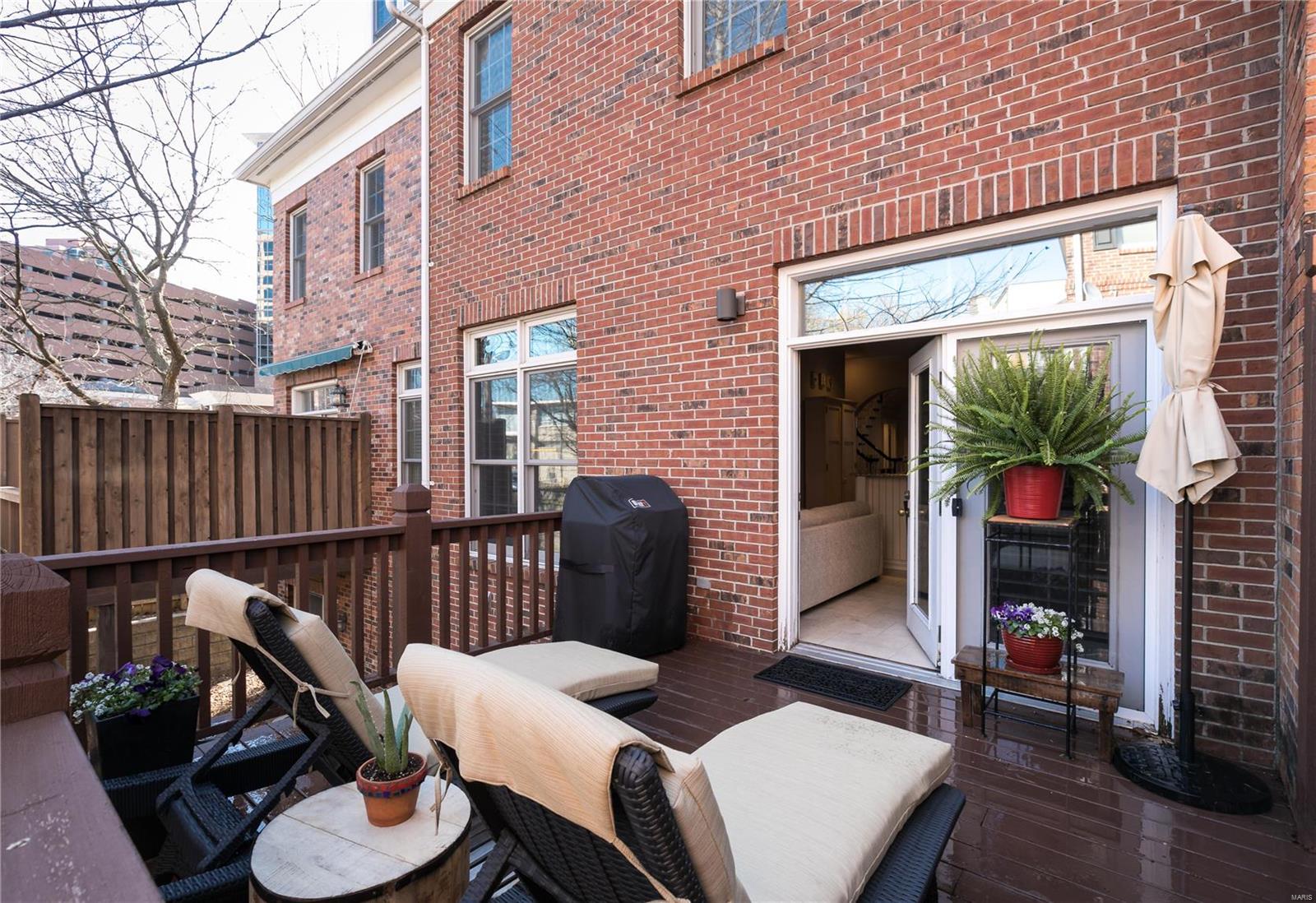 Parkside Twnhs - Residential