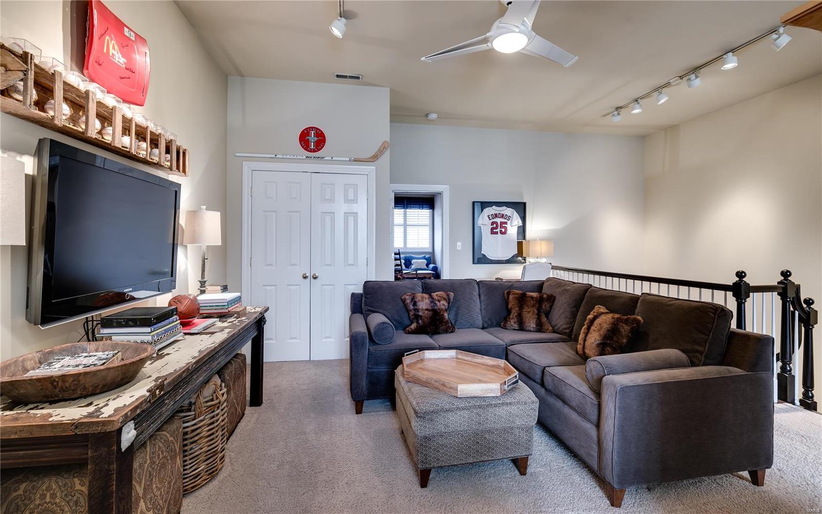 Parkside Twnhs - Residential