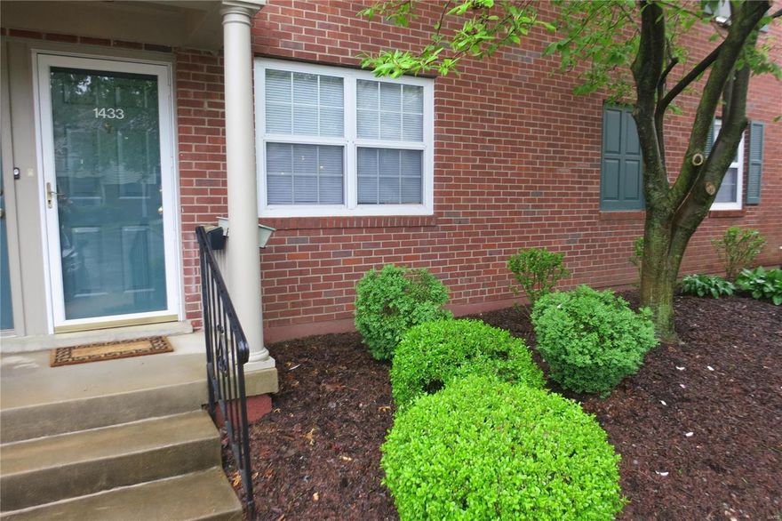 Outstanding remodeled two full bath Brentwood Forest condo, with 42" white Shaker kitchen cabs, all-new stainless appliances, tile floor and custom breakfast bar window into kitchen.  Both bathrooms updated!  All new designer color toned paints, separate laundry room, newer HVAC, enormous extended newer deck (southern exposure), brushed nickel fixtures, ceiling fan and track lighting!! End unit equals extra windows in both bedrooms: lots of light!!  All new carpeting and designer porcelain/ceramic tiles.  Storm door, and new white vinyl clad patio door included.  Currently has access to reserved parking space, with only a $20 annual renewal. Location: End Unit, Ground Level, Lower Level