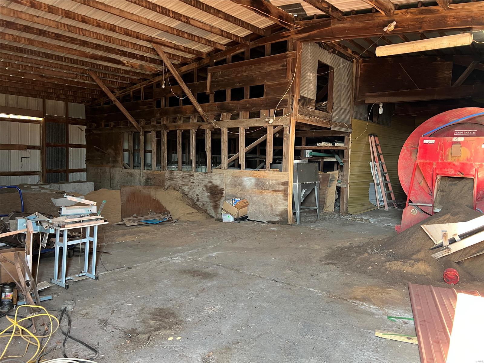 na - Commercial Sale