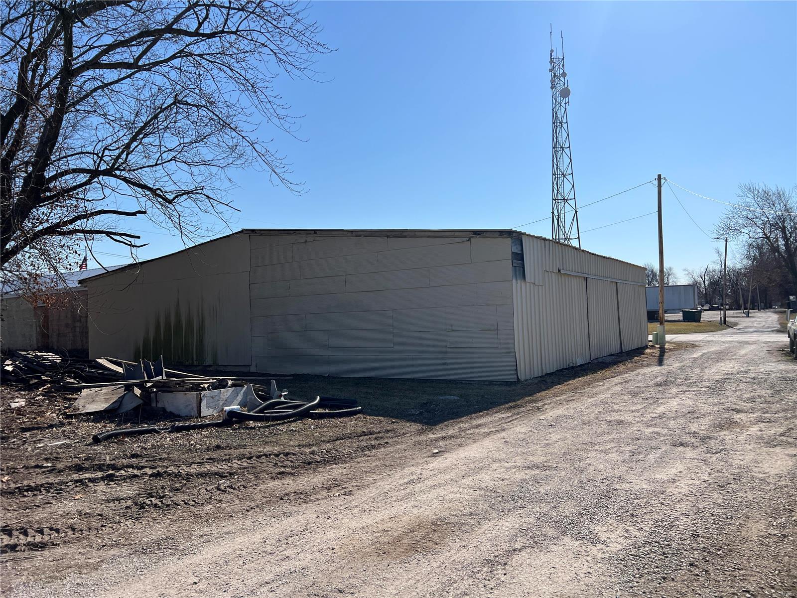 na - Commercial Sale