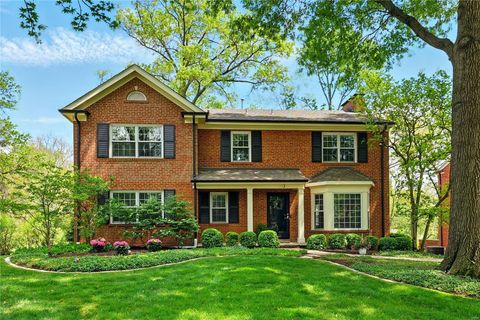 24 Rio Vista Drive St Louis MO 63124