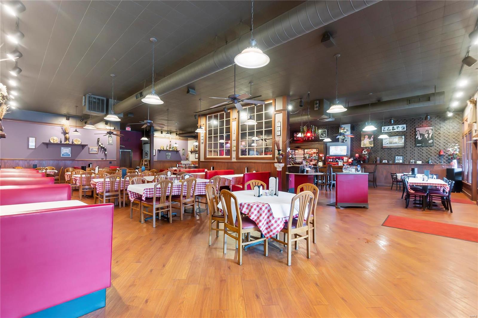 Range Csandford Ellis - Commercial Sale